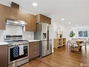 1450 157th Court NE, Bellevue WA 98008