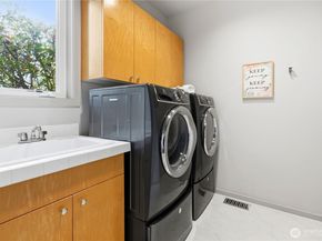 11121 NE 91st Lane, Kirkland WA 98033