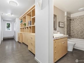 11121 NE 91st Lane, Kirkland WA 98033