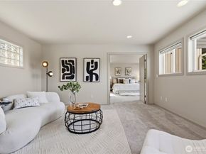 11121 NE 91st Lane, Kirkland WA 98033