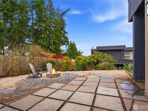 11121 NE 91st Lane, Kirkland WA 98033