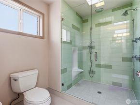 11121 NE 91st Lane, Kirkland WA 98033