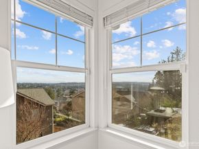 12025 89th Place NE, Kirkland WA 98034