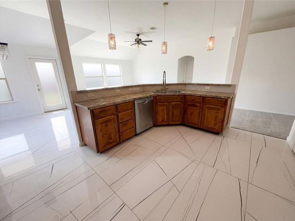 509  Stone Crossing Lane , Fort Worth Texas 76140