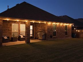 11008  Summer Rain Boulevard , Aubrey Texas 76227