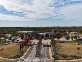 11008  Summer Rain Boulevard , Aubrey Texas 76227