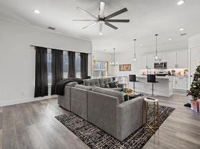 7722  Oak Garden Trail , Dallas Texas 75232