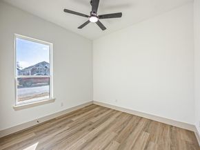 2613  Walker Street , Fort Worth Texas 76105