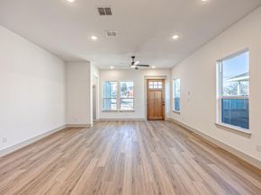 2613  Walker Street , Fort Worth Texas 76105