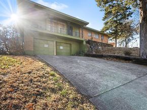 618  Oak Forest Drive , Dallas Texas 75232