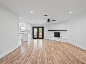 600  Circleview Drive N, Hurst Texas 76054