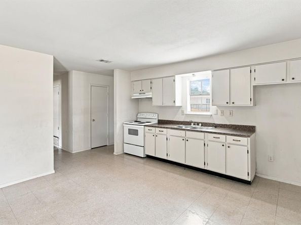 1572  Reef Drive , Pelican Bay Texas 76020