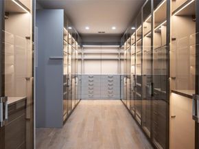 11219  Leachman Circle , Dallas Texas 75229