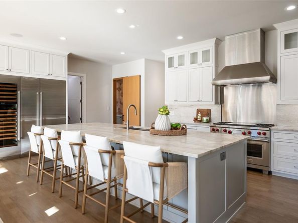 11219  Leachman Circle , Dallas Texas 75229