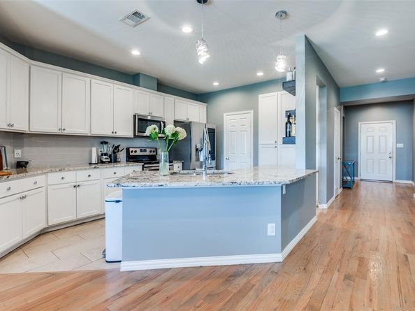 2723  Pike Drive , Lancaster Texas 75134