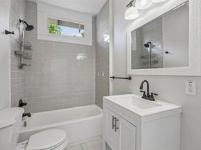 214 S Montclair Avenue , Dallas Texas 75208