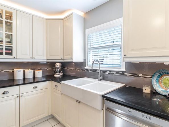 649  Northlake Drive , Dallas Texas 75218