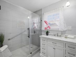 800  Brownstone Street , Euless Texas 76039