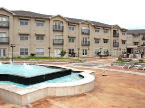 3102  Kings Road  1207, Dallas Texas 75219