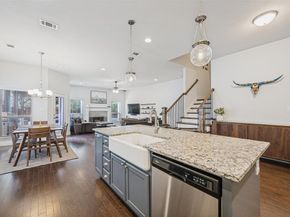 1701  Belle Place , Fort Worth Texas 76107