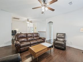 1701  Belle Place , Fort Worth Texas 76107