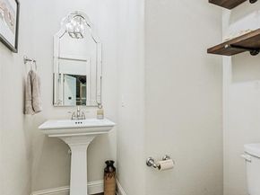 1701  Belle Place , Fort Worth Texas 76107