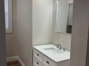 620 S Willomet Avenue , Dallas Texas 75208