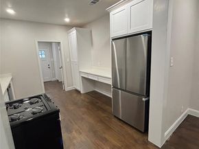 620 S Willomet Avenue , Dallas Texas 75208