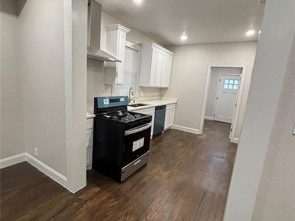 620 S Willomet Avenue , Dallas Texas 75208
