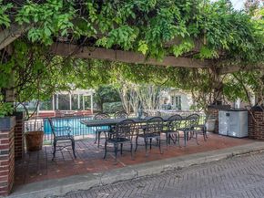 1001  Elizabeth Boulevard , Fort Worth Texas 76110