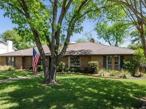 1813  Lakeside Drive , Arlington Texas 76013