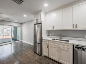 5757  Martel Avenue  B08, Dallas Texas 75206