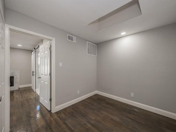 5757  Martel Avenue  B08, Dallas Texas 75206