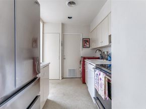 4500  Westridge Avenue  16, Fort Worth Texas 76116