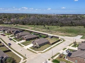 2712  Empire Street , Denton Texas 76209