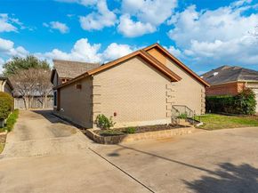 5821  Ridgerock Court , Fort Worth Texas 76132