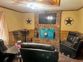 4110  Cross Bend Drive , Arlington Texas 76016