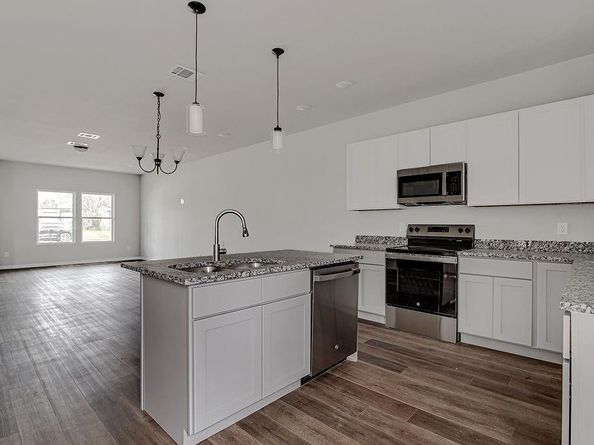 3125  Lumber Street , Fort Worth Texas 76112