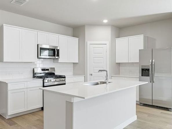7716  Kingfisher Road , Aubrey Texas 76227