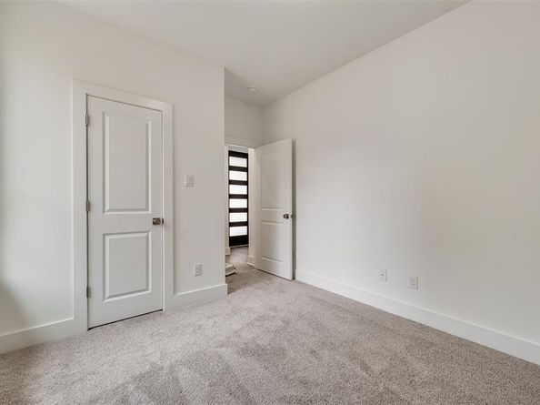 2511  Lea Crest Drive , Dallas Texas 75216