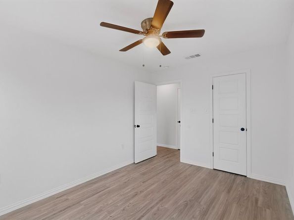 4540  Western Oaks Drive , Dallas Texas 75211