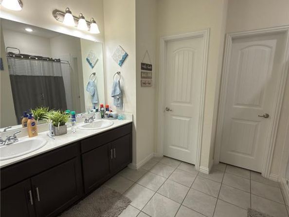 4953  Ben Casey Court , Dallas Texas 75227