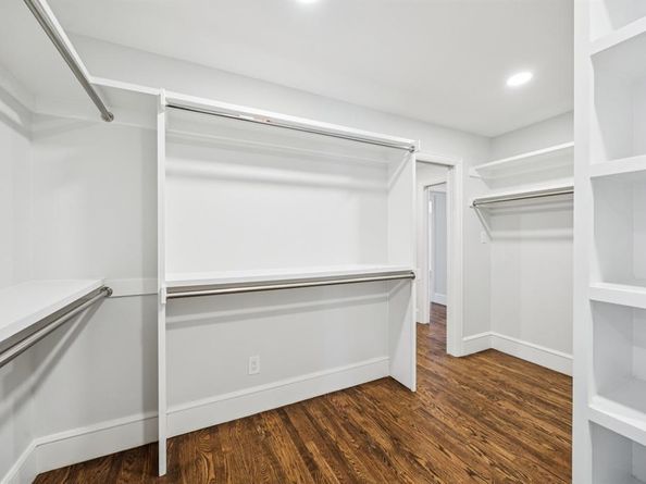 6848  Midcrest Drive , Dallas Texas 75254