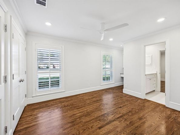 6848  Midcrest Drive , Dallas Texas 75254