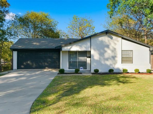 6832  Carioca Circle , Dallas Texas 75241