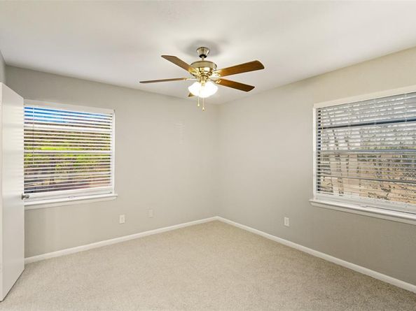 6832  Carioca Circle , Dallas Texas 75241