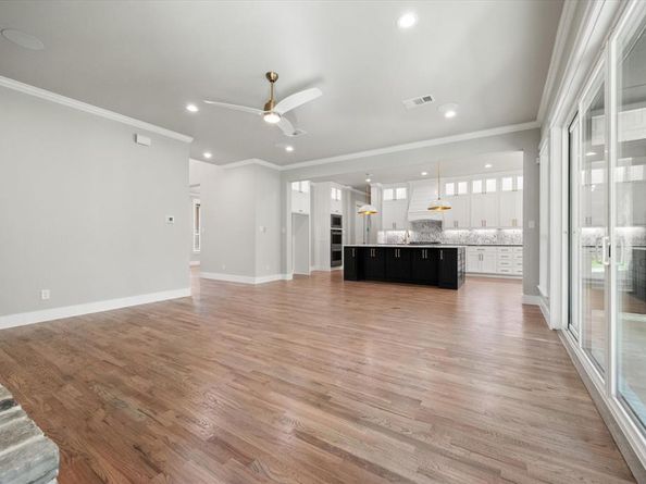 7400  Winding Way Drive , Arlington Texas 76001