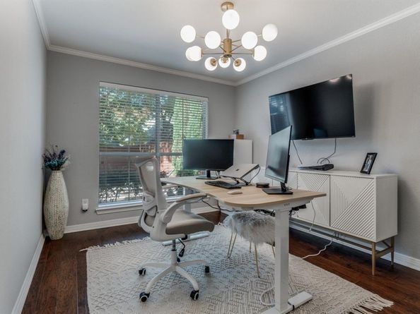 7915  Enclave Way , Dallas Texas 75218