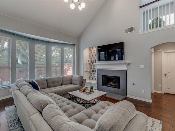 7915  Enclave Way , Dallas Texas 75218