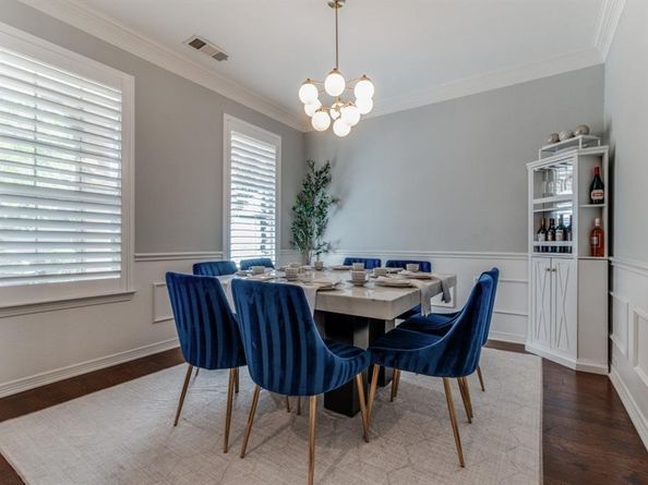 7915  Enclave Way , Dallas Texas 75218